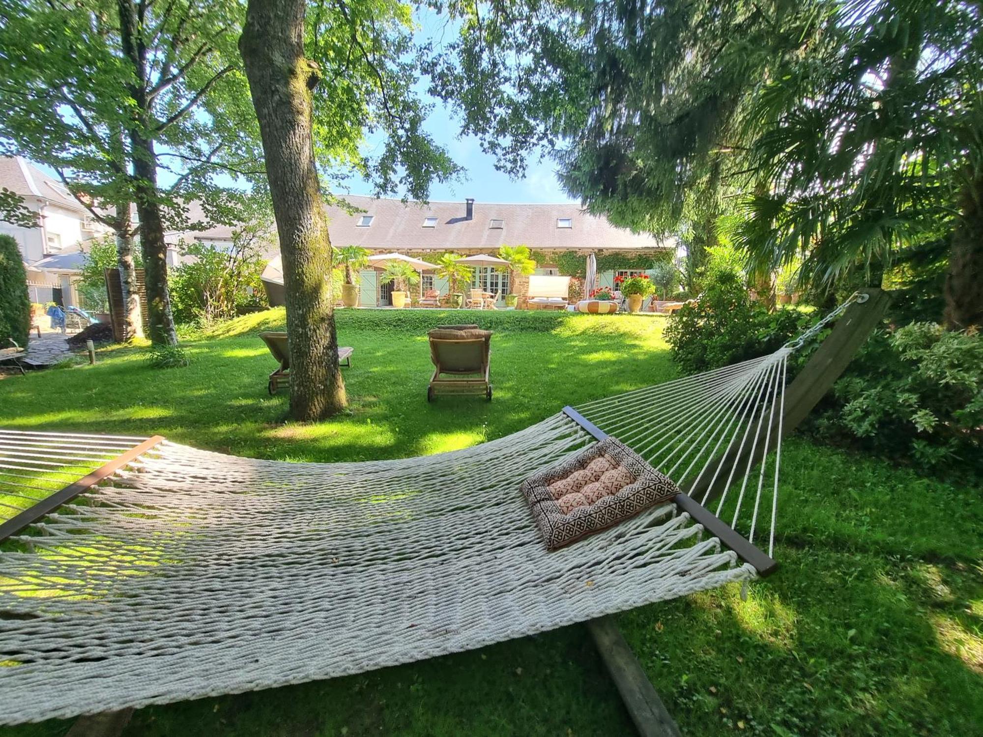 Maison D'Hotes Les Jardins Saint Eloi Le Lonzac Exteriér fotografie