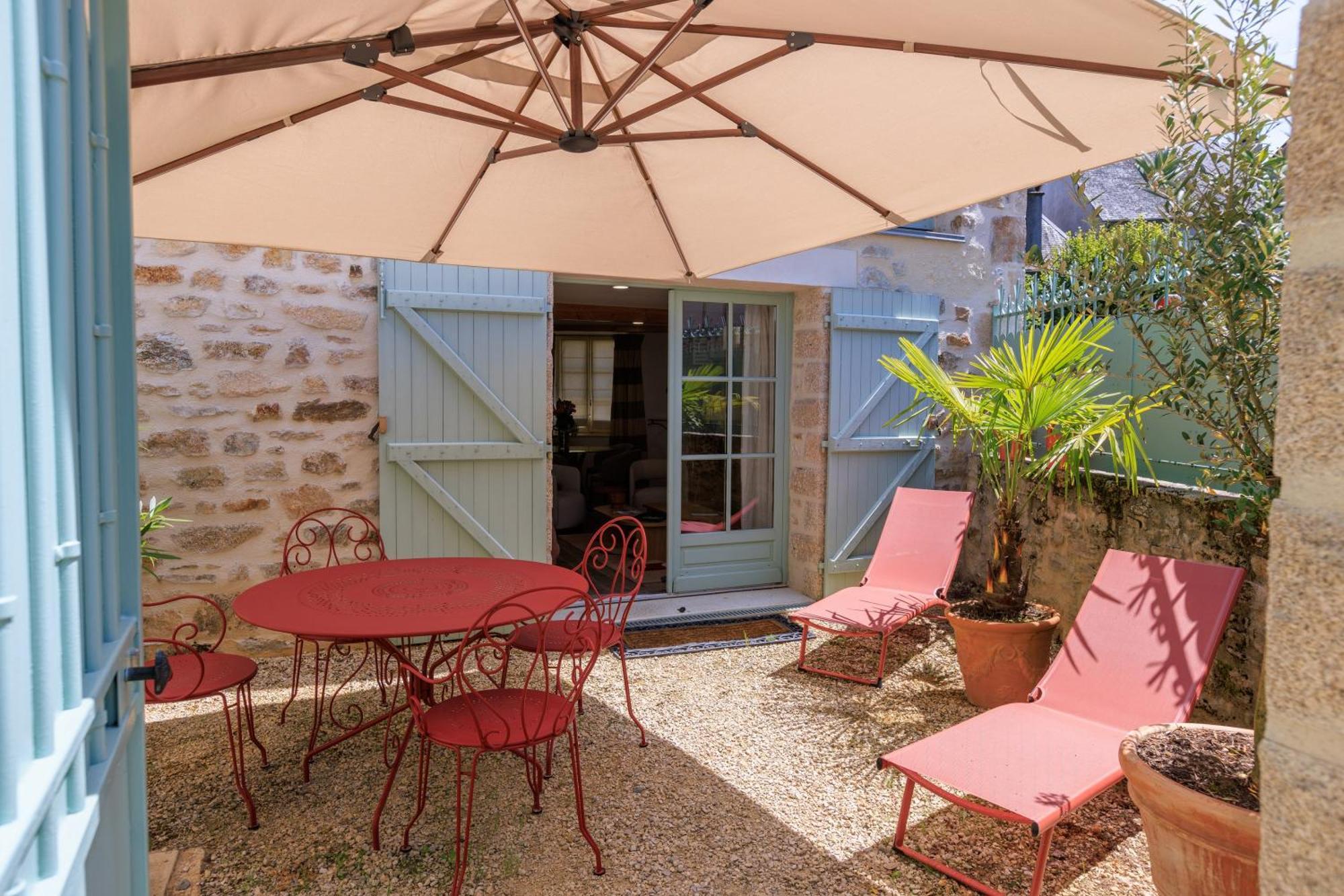 Maison D'Hotes Les Jardins Saint Eloi Le Lonzac Exteriér fotografie