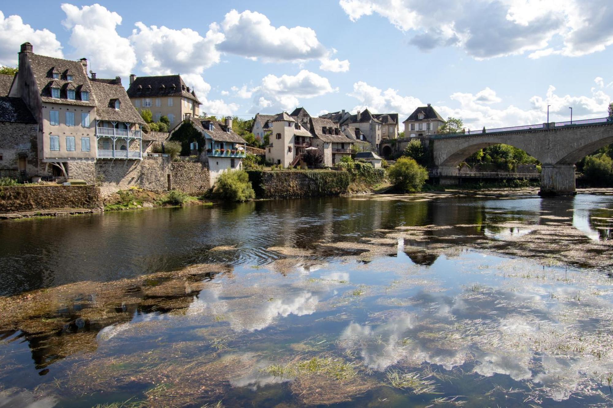 Maison D'Hotes Les Jardins Saint Eloi Le Lonzac Exteriér fotografie